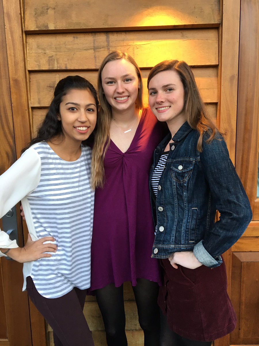 Hbd salwa!!!!! ILYSM girlie 💙💙💙💙 @Salwi_Malik