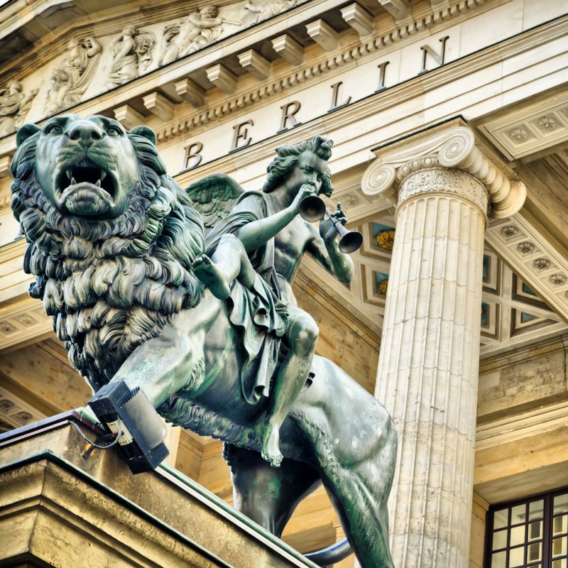 OundleTravel_'s tweet photo. The impressive monuments, captivating history &amp; lovely shops… Time to head to Berlin for a quick city break! https://t.co/JzYM1K2YgL