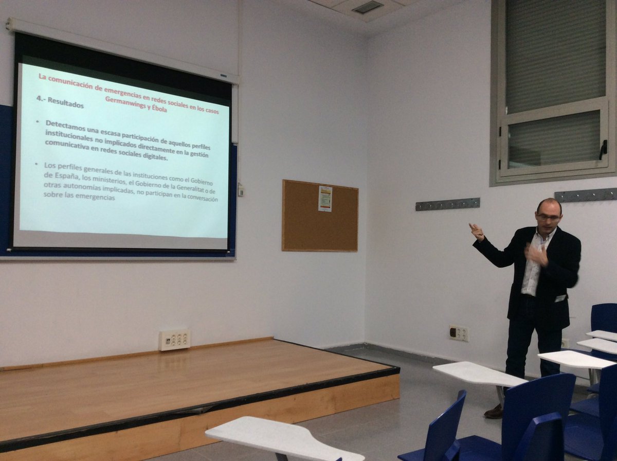 Pilarlimon's tweet photo. Los #MMCC convencional siguen capitalizando la información también en #RRSS #Simposio14 @CICYP17 https://t.co/Iz6pypg0aG