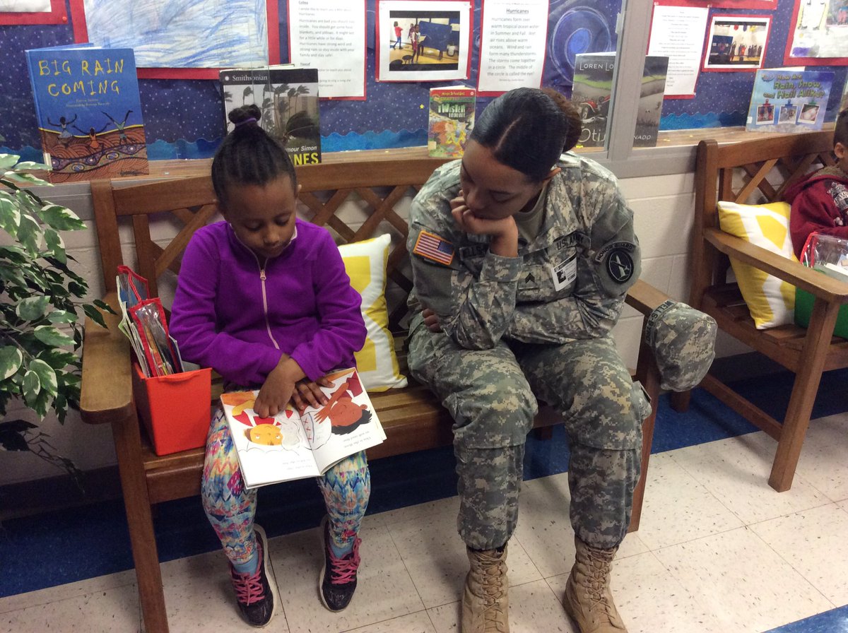 RandolphStars's tweet photo. Reading with @JBMHHBOSS soldiers. Always one of our favorite days! #PerfectPartners #VolunteerHere #nationalvolunteermonth https://t.co/81yCDPSJpl