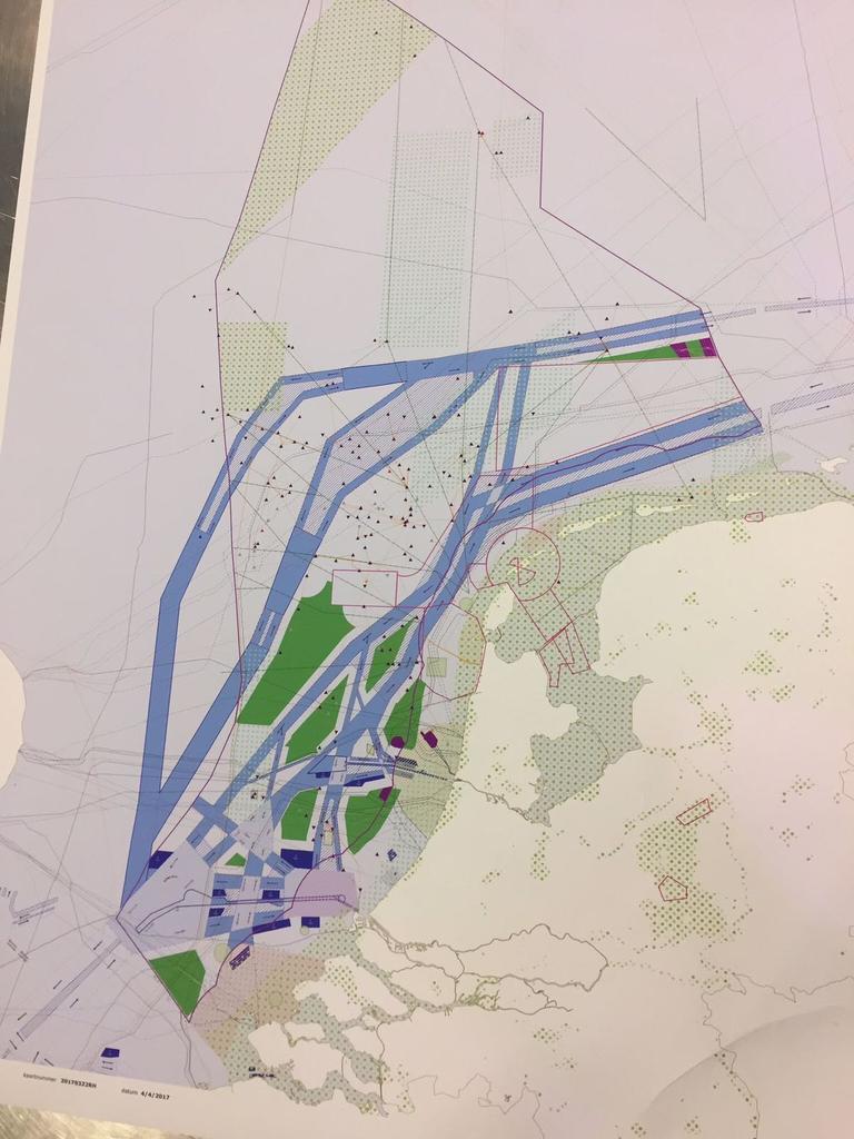 @MinisterieEZ  Waar moeten wij vissers nog vissen in de toekomst??? Met kleur = verboden! #windmolens #geslotengebied #Brexit #exitvissers?