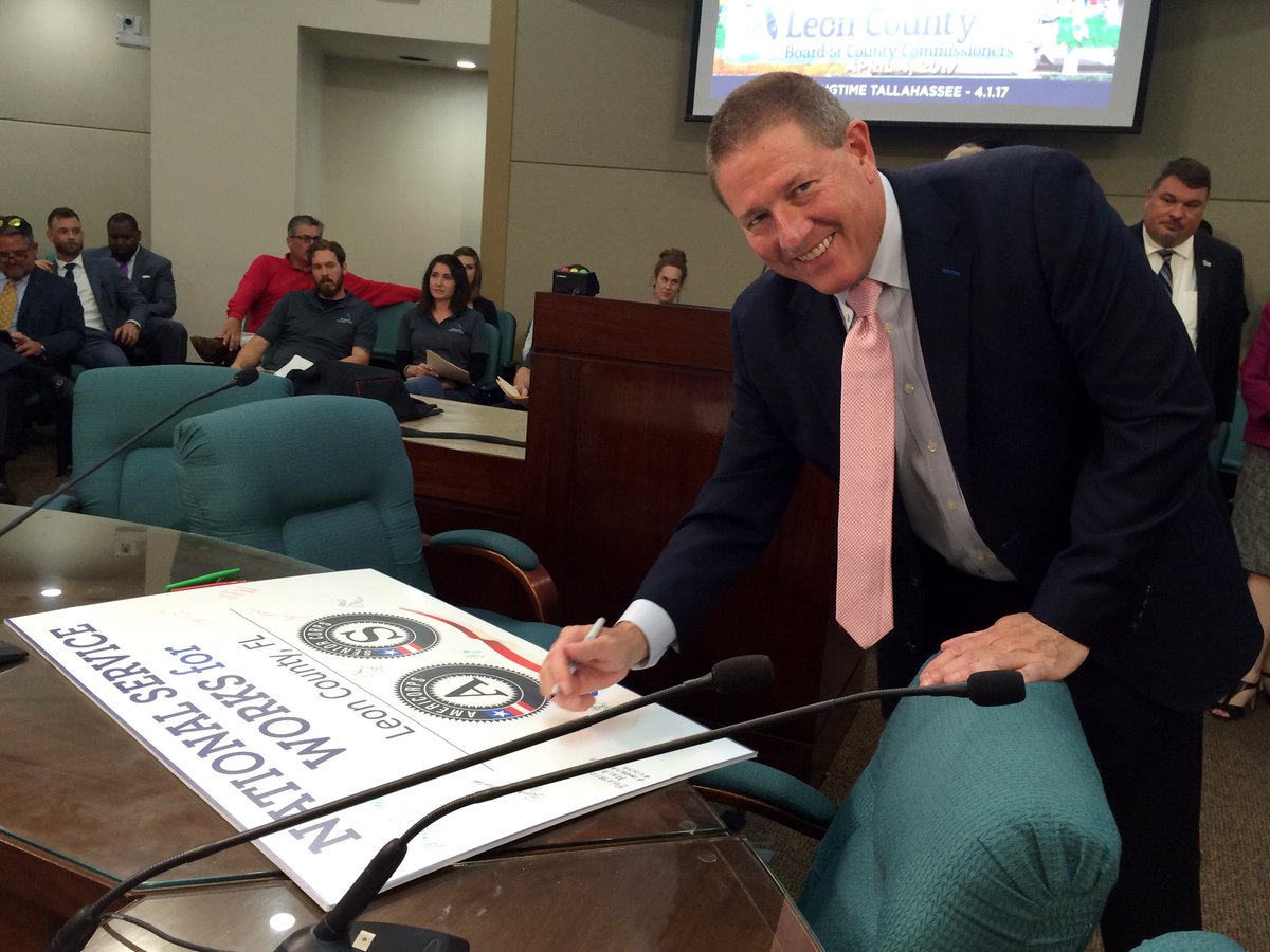 NACoCounties's tweet photo. NACo proudly supports Recognition Day for @NationalService, particularly as we acknowledge #NCGM- NACo Pres @desloge https://t.co/cguK7ZK4ws https://t.co/gRf76LeHPJ