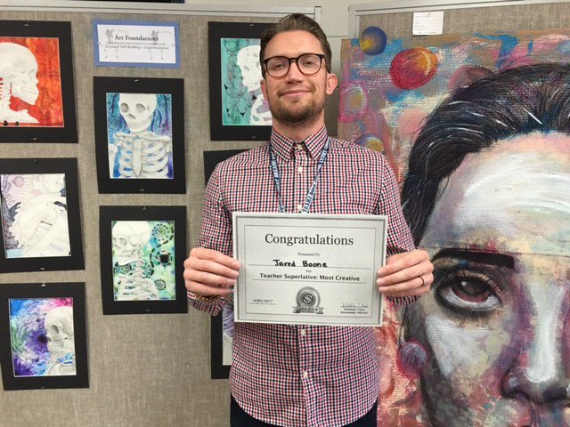 SalemHSNews's tweet photo. Teacher Superlative for Most Creative goes to Mrs. Jared Boone! Congratulations. #teachersuperlatives #SunDevilTimes https://t.co/JqKbLrLXxU