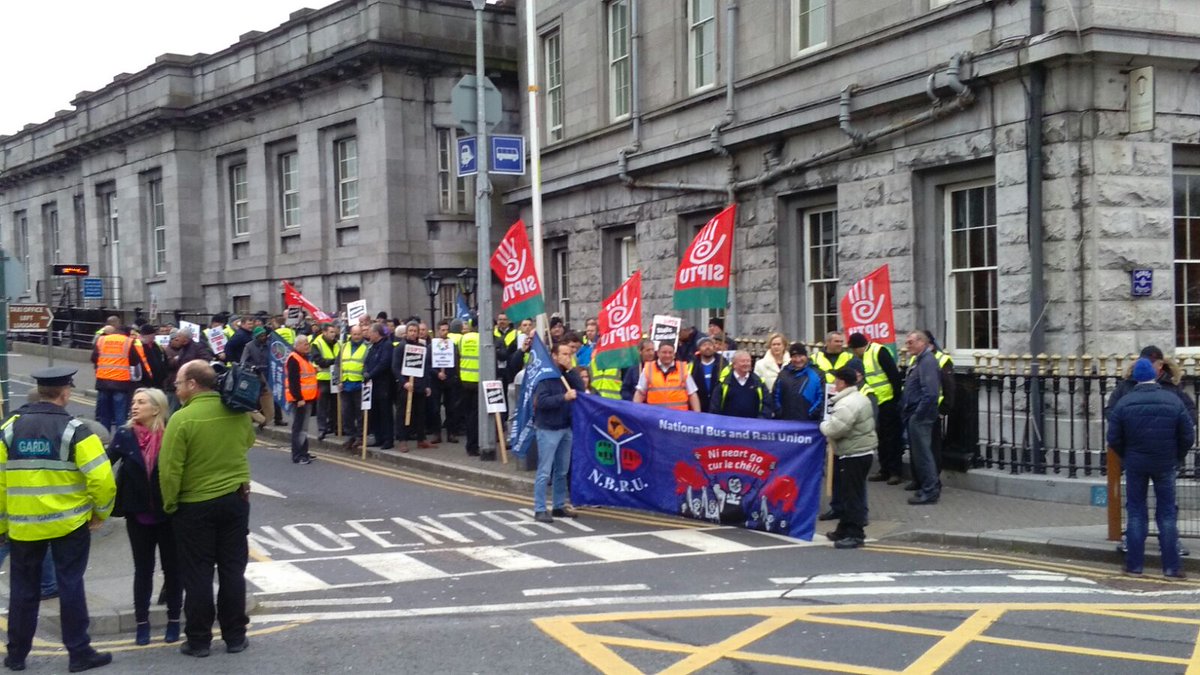 DermotLeary's tweet photo. Bus Eireann Galway Staff on the March. City of the Tribes Standing Strong Together. https://t.co/qGy9nsGNwT
