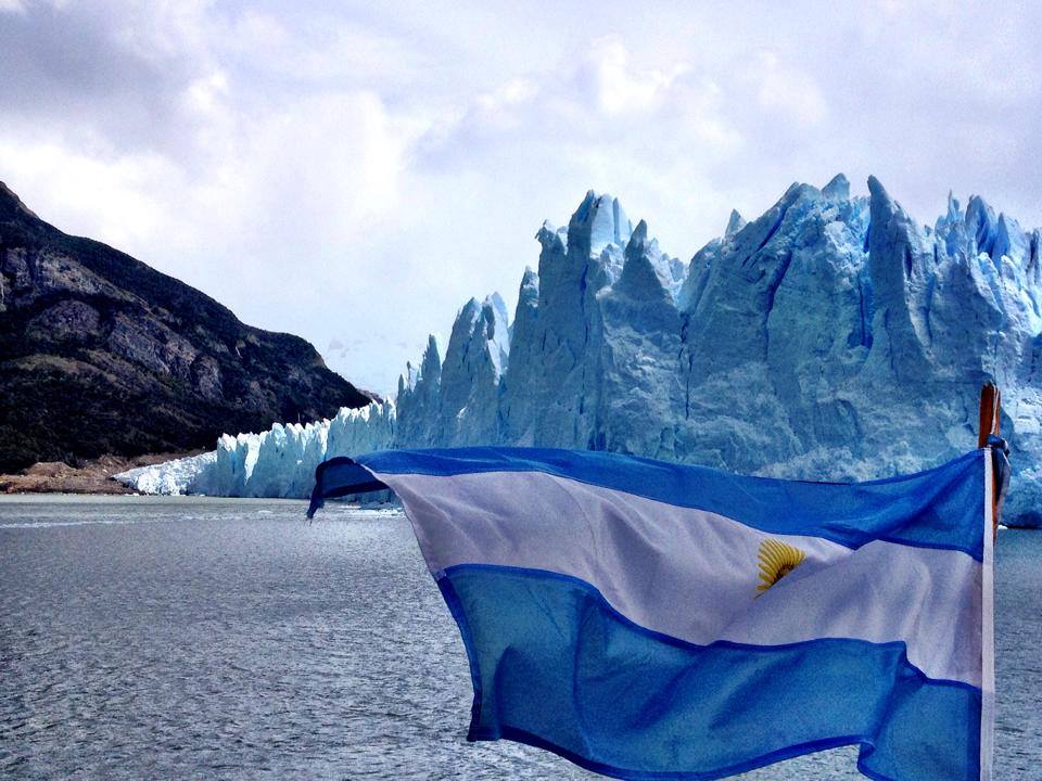 Backpackrstory's tweet photo. PERITO MORENO GLACIER, ARGENTINA 
https://t.co/KlvIxHZcrQ 
#argentina #glacier #travel #backpacker https://t.co/YS4vX43aRl