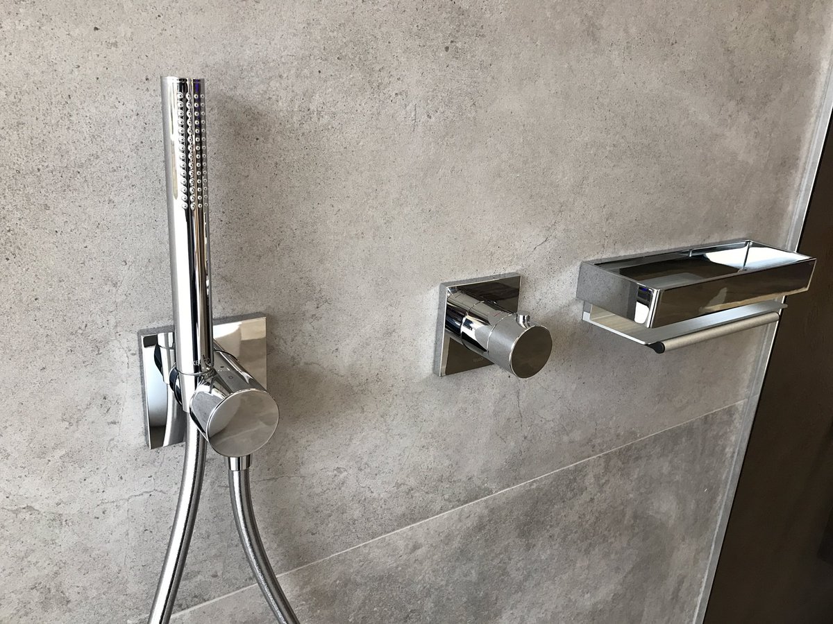 artisan_19's tweet photo. @KeucoUK #IXMO ... innovative brassware beautifully designed #quality #design #bathrooms call to discuss your project or visit our studio https://t.co/5mmSqYSiCg