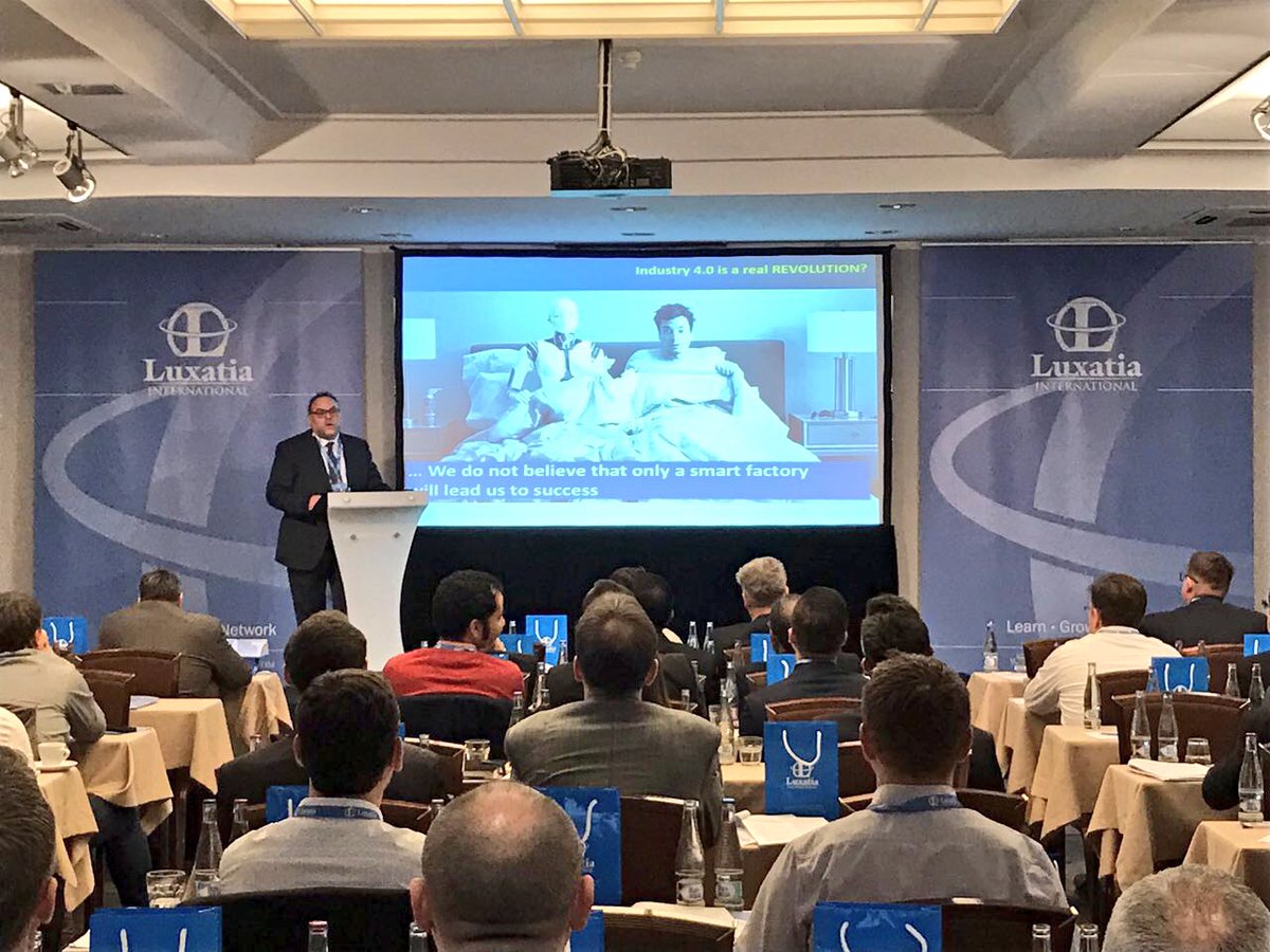 Luxatia_intl's tweet photo. ' #Industry 4.0 is a True #Revolution? Go Where It Takes You the Value' with Cesare Ceraso from @StanleyBlkDeckr at #SmartManufacturing2017 https://t.co/rY0zvQamRS