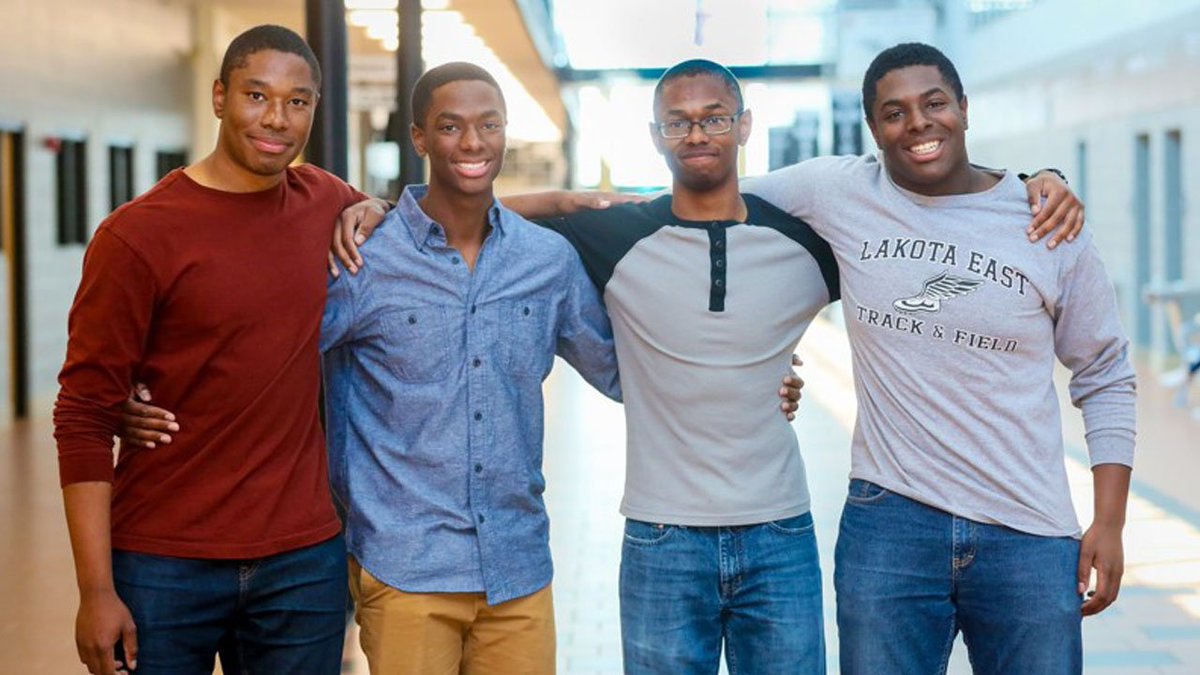 Quadruplet brothers all accepted at Ivy League universities bit.ly/2ngn9Tb https://t.co/dUWSVmzKxN