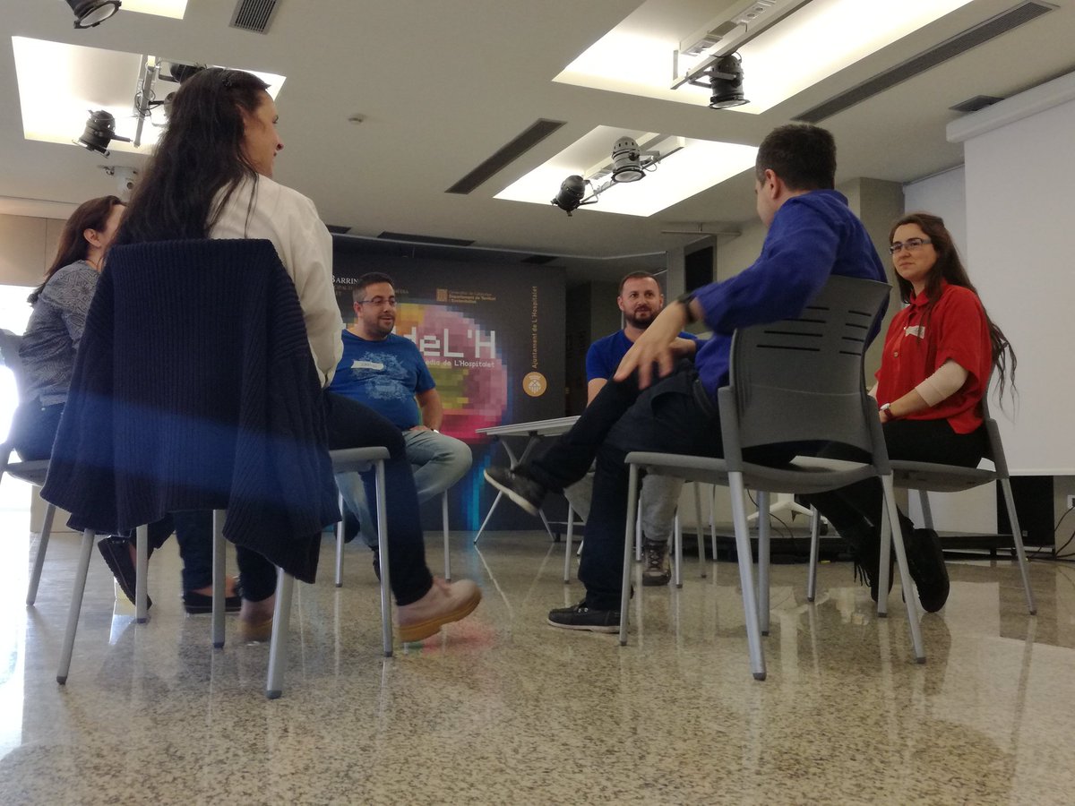 torrebarrinalh's tweet photo. El camí continua... #Culturlab evoluciona amb la suma de totes aquelles persones que volen fer realitat projectes culturals. https://t.co/496pG6u1jW