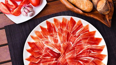ham_session's tweet photo. Pots separar els talls de Pernil Ibèric fàcilment?
Si pots fer-ho, és perquè el pernil ja està a la temperatura adequada per a degustar. https://t.co/CwmTD9MIW2