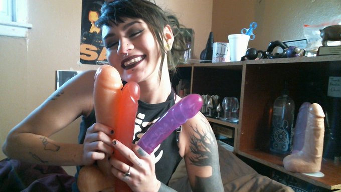 Nothing makes me smile like a bouquet of dicks in the morning. T-minus 1 hour until I go live on @chaturbate<a href="/tag/femdom"class="tags"><span>#femdom</span></a><a href="/tag/fetish"class="tags"><span>#fetish</span></a><a href="/tag/paypiggie"class="tags"><span>#paypiggie</span></a><a href="/tag/latexass"class="tags"><span>#latexass</span></a>
