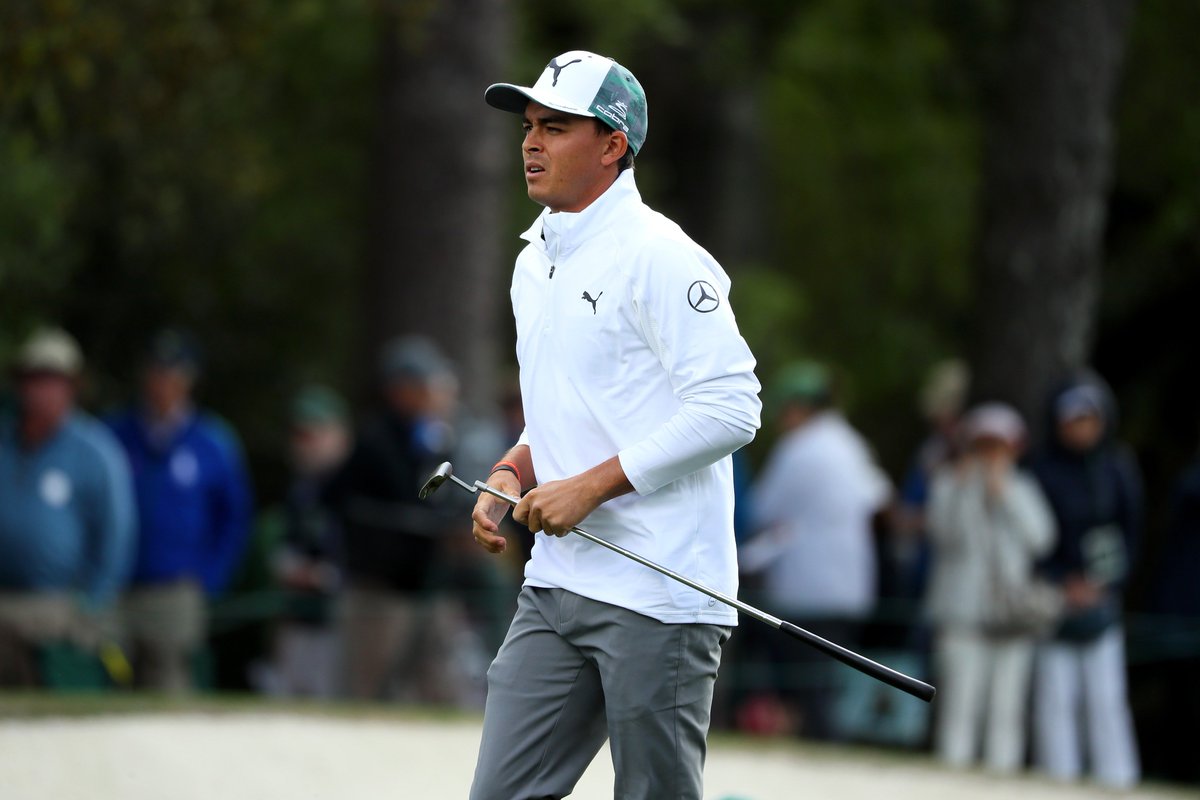 GolfChannel's tweet image. *checks #theMasters leaderboard*

@RickieFowler (-2) opens par, birdie, birdie 😏