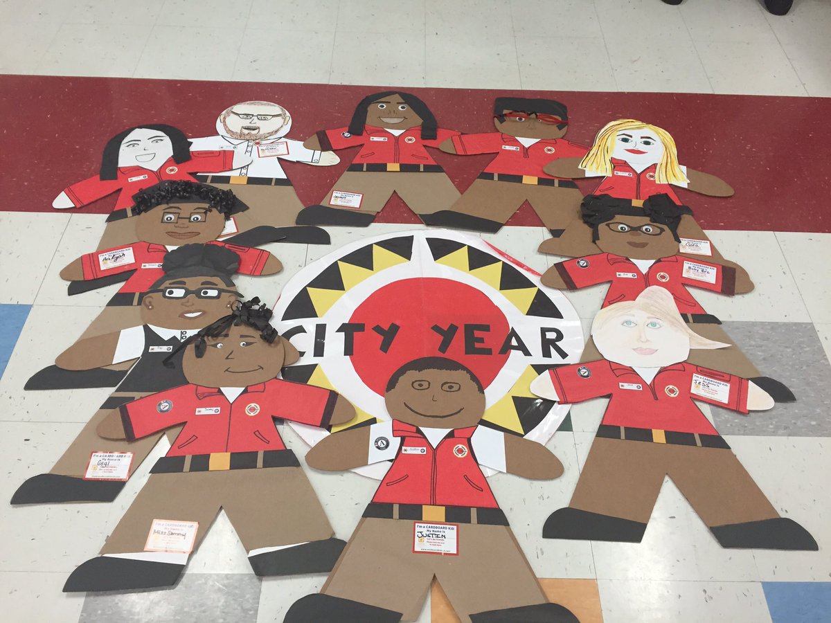 BreCYSA's tweet photo. @CY_CougarPride bringing awareness of the abused and neglected children in our community. @CityYearSA #cardboardkidsSA. #makebetterhappen https://t.co/V7eblK0zgK