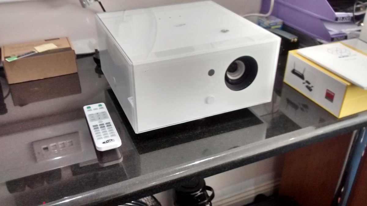 InspiroSmart's tweet image. Testing this Sim2 Supercube out this afternoon. Fantastic projector. @liveinstall @projectors @homecinema