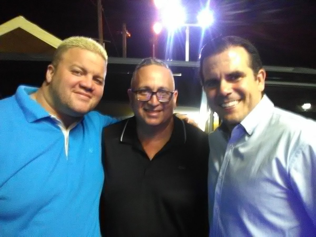 Con Nuestro gobernador <a href="/ricardorossello/">Ricardo Rosselló</a>  <a href="/BeatrizRossello/">Beatriz Rosselló</a>
