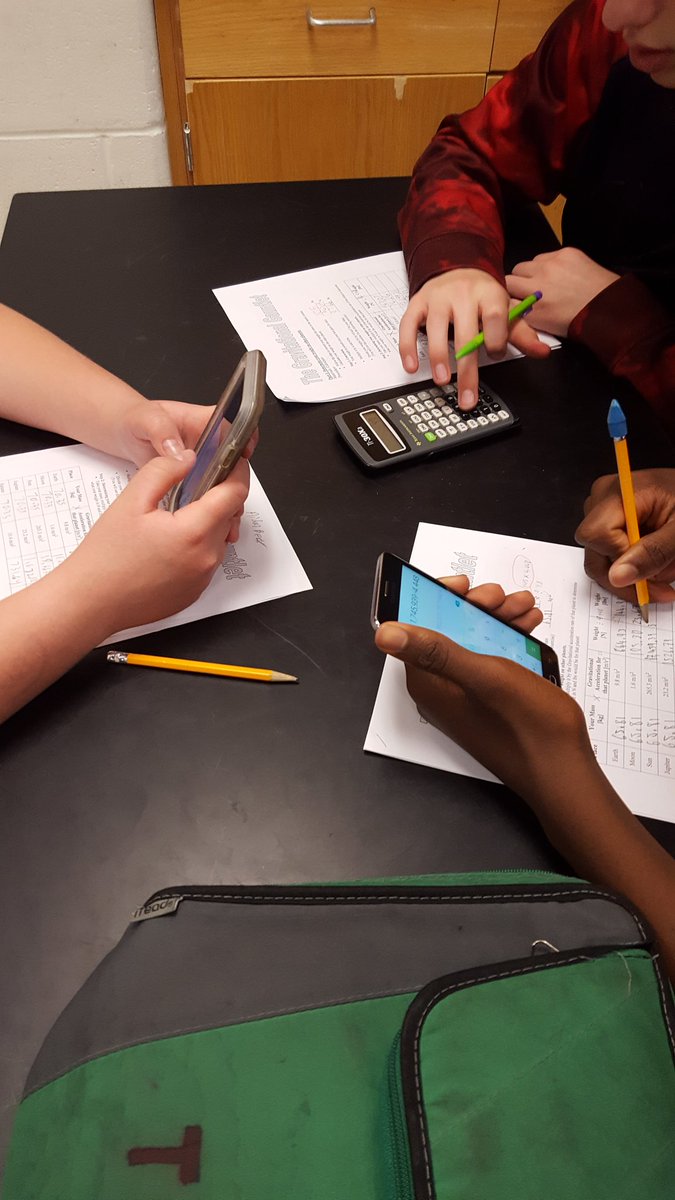 KurseNimmie64's tweet photo. Ss finish gravity submodule by doing 4 stations working in small groups and flexible scheduling to stations #tjmsscience @NealCase https://t.co/UiYsPERQEI