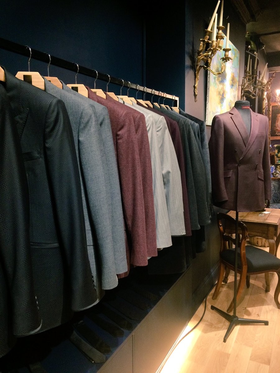 Stylitz's tweet photo. #aboutlastnight A fab eve of tailoring, antiques & debauchery #labassawoolfe launch party. π₯π©πYes, that is a goat! &
#benedictcumberbatch https://t.co/YSL0NwmSFw