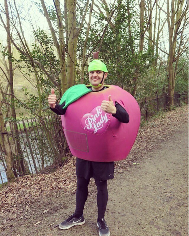 iPlacey's tweet photo. Excited to run London Marathon with @Pinkladyappleuk 🍎 Fundraising for @ACF_UK Please sponsor https://t.co/htZqXUgYq3
TY🙏🏻🏃🍎 #Londonmarathon https://t.co/IVoX0hCNwl