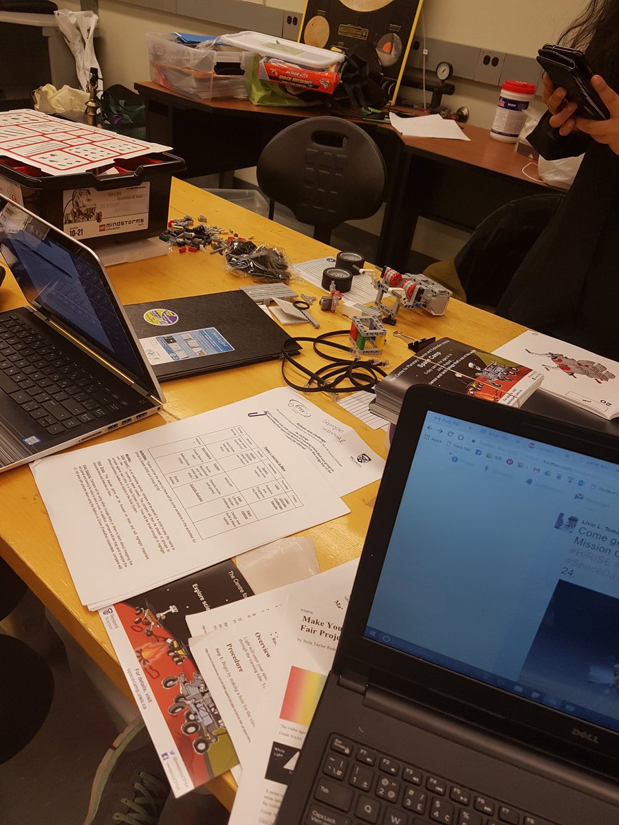 missaprocenko's tweet photo. Playing all day with #sciencethings to help prepare for @westernuCPSX Summer Space Camp! Great #STEMed opportunity for gr.3-7 kiddos! https://t.co/2en3vfkNaO