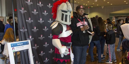 Mville_U's tweet photo. #tbt to Spring Open House 2015! This year's Spring Open House takes place on Saturday! #ValiantVisit Sign up here: https://t.co/1HGUIJEzgH https://t.co/CDk3UEdR0L