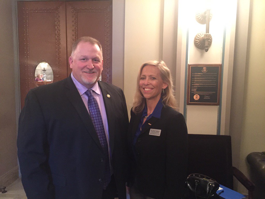 NoddingsA's tweet photo. Thank you Senator @DaveSchatz26 for talking at #MOCAD2017 and for your support of #earlyed in Missouri! https://t.co/CpC2o6Eudi