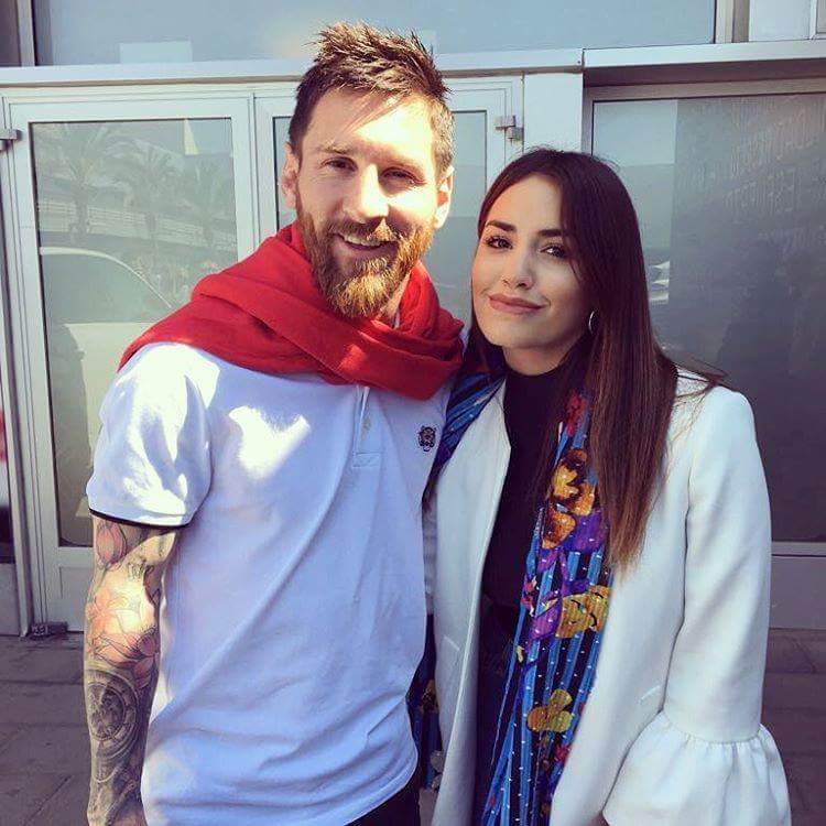 cococaserta's tweet photo. SIN PALABRAS.....ORGULLO TOTAL POR LOS DOS...POR MÁS ARGENTINOS ASÍ LABRADORES Y BUENA GENTE. https://t.co/7prlSq6HxZ
