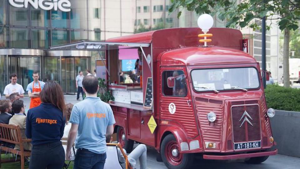 amauryperrier's tweet photo. #MaddyFlash : Après Leka et Digifood, qui remportera l’édition 2017 du FundTruck ? https://t.co/1hdb6l7CFQ https://t.co/f6Tc9hXrhJ