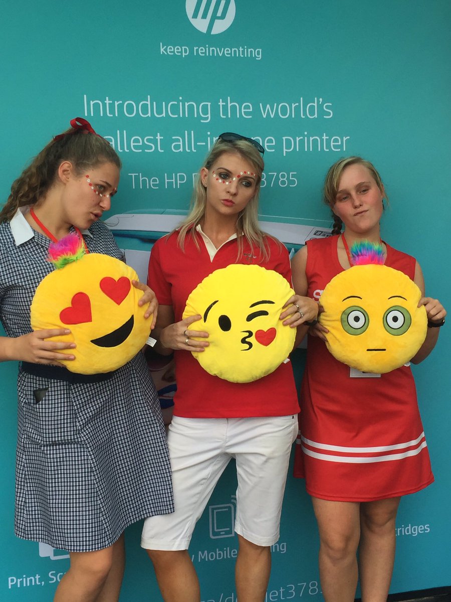 StMarysWaverley's tweet photo. Stand a chance to win a printer daily, by printing &amp; posting a selfie at the @HP Stand at #SMSHockeyFest https://t.co/mAkVdH1SnI