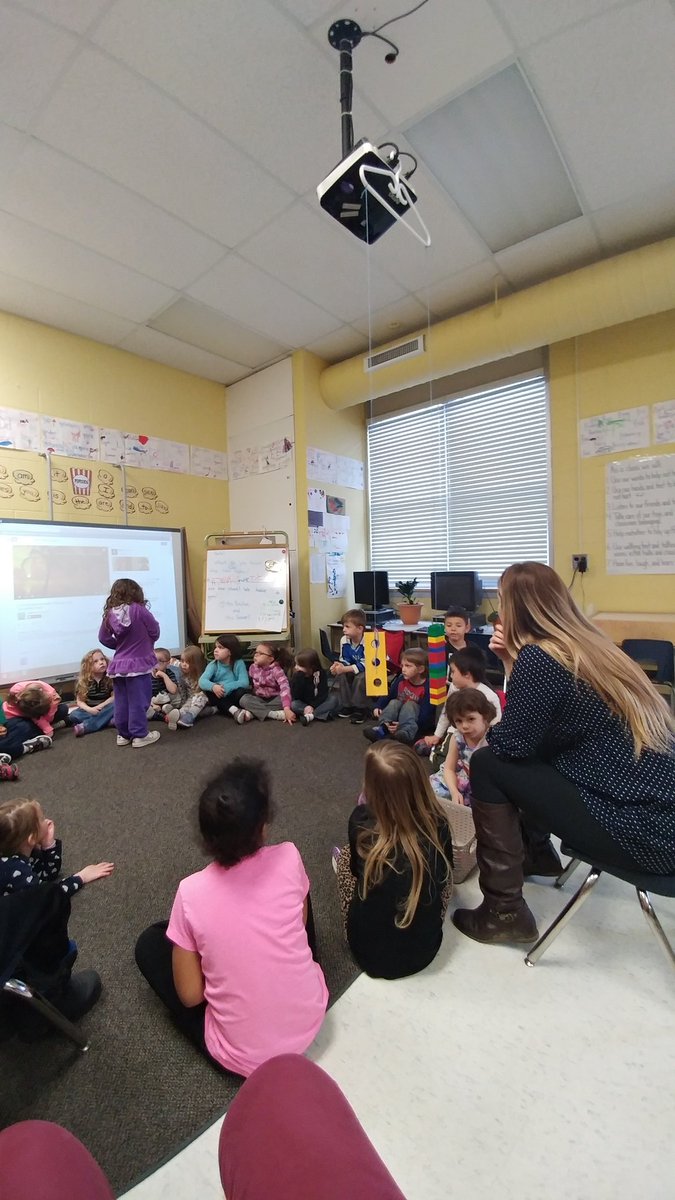 Mrs_Boylan3's tweet photo. Learning about weight! 15 legos to make it balance with the wooden block! #Kindergarten #wehavefunlearning
@MACEaglesLondon @TVDSB https://t.co/TeTuYsEn3Z