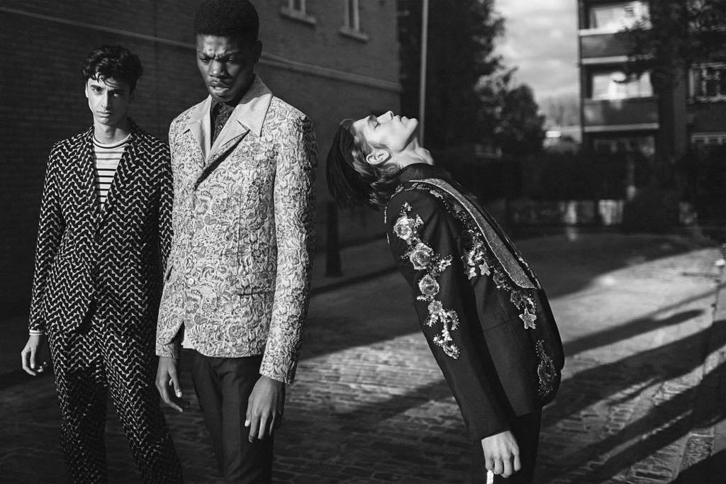 _TheLaundryRoom's tweet photo. Schön Magazine // Simon Lipman⠀
.⠀
.⠀
.⠀
@schonmagazine ⠀
Shot By @silipman ⠀
Retouched By @the_laundryroom ⠀
⠀
It… https://t.co/0g7d7XZabe https://t.co/jhlXnQ8mur