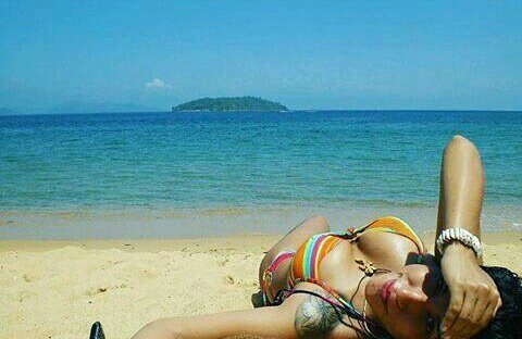 Buena vista de Playa Colorada, edo. Sucre🌴🌅 en un día de relax. Feliz Jueves!