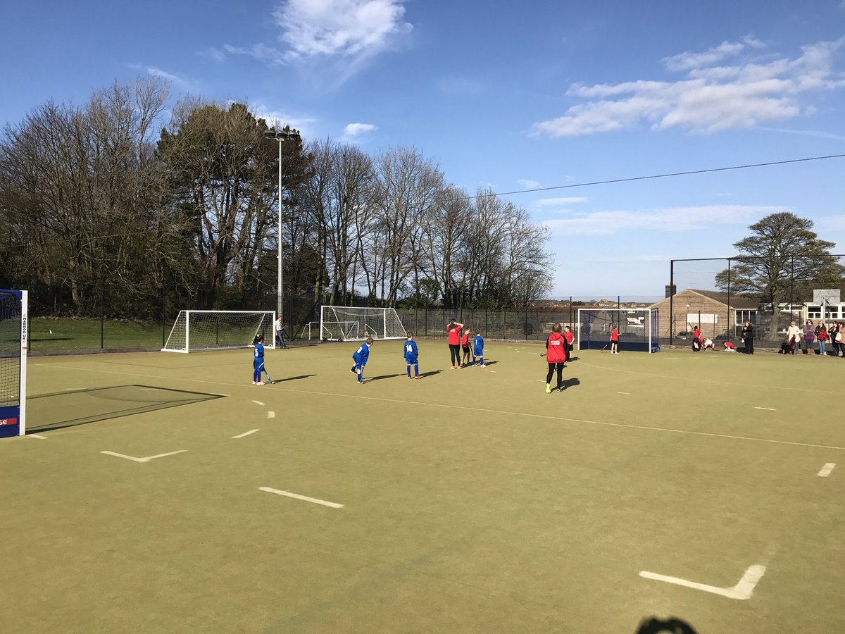 RyeWhitbySSP's tweet photo. Quick Sticks hockey #schoolgames #WorldPhysicalActivityDay #whitby https://t.co/tOfC0i1YQR