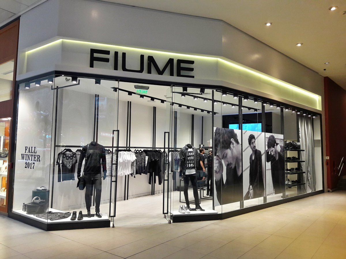 fiumearg's tweet photo. New Store 🎉
Te invitamos a conocer el nuevo local en Alto Rosario Shopping !! #newstore #altorosario #fallwinter #fiume https://t.co/jDkU4eRfDd