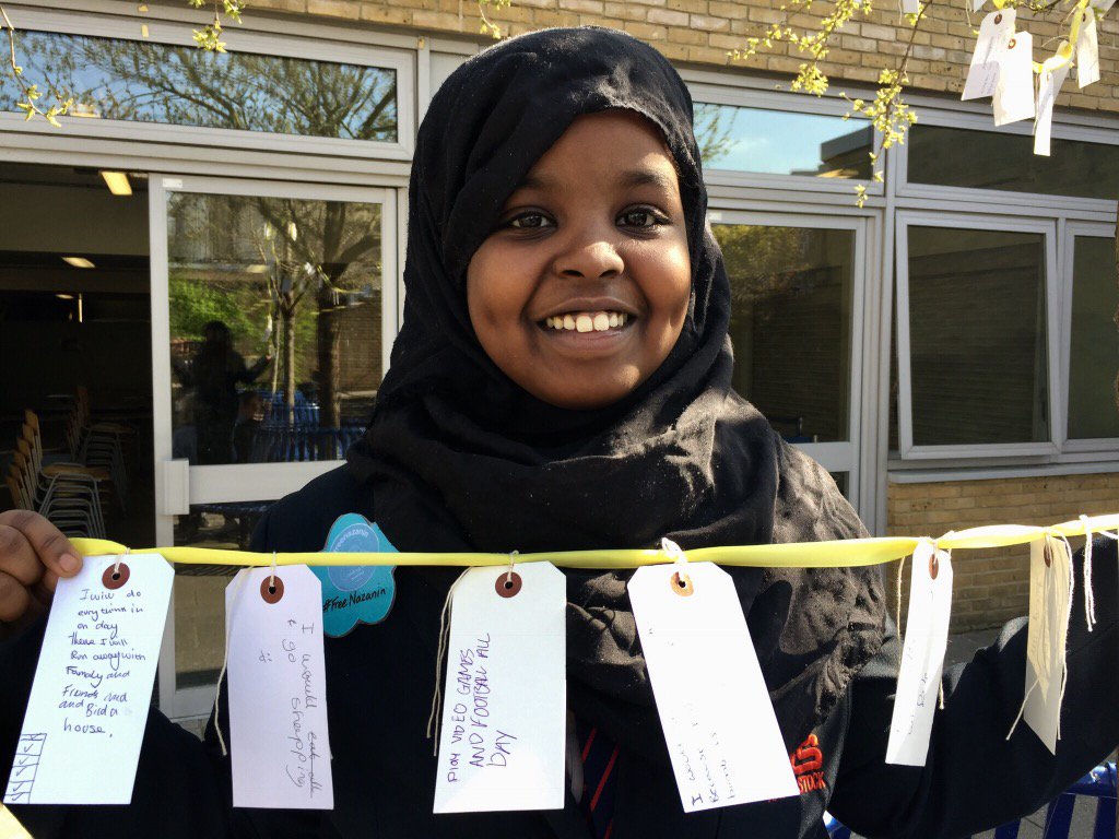 LindaGr20696074's tweet photo. Messages of hope for Nazanin from Haverstock School https://t.co/1MCCGHC3RW