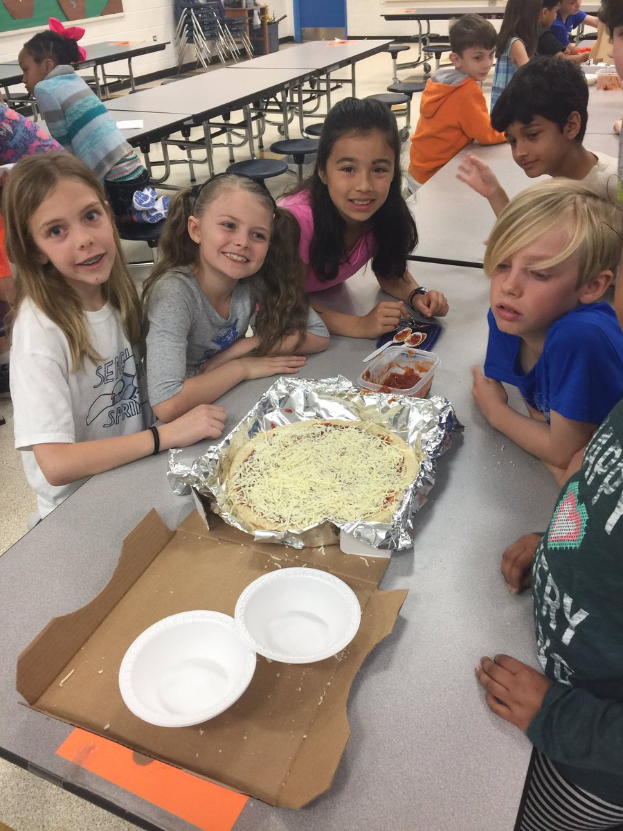 tgood3vp's tweet photo. Pizza prep for our PBL! Fractions, persuasive writing, functional text and measurement! 🍕@mrs_cupka @cziggy1 https://t.co/9NVedraMoR