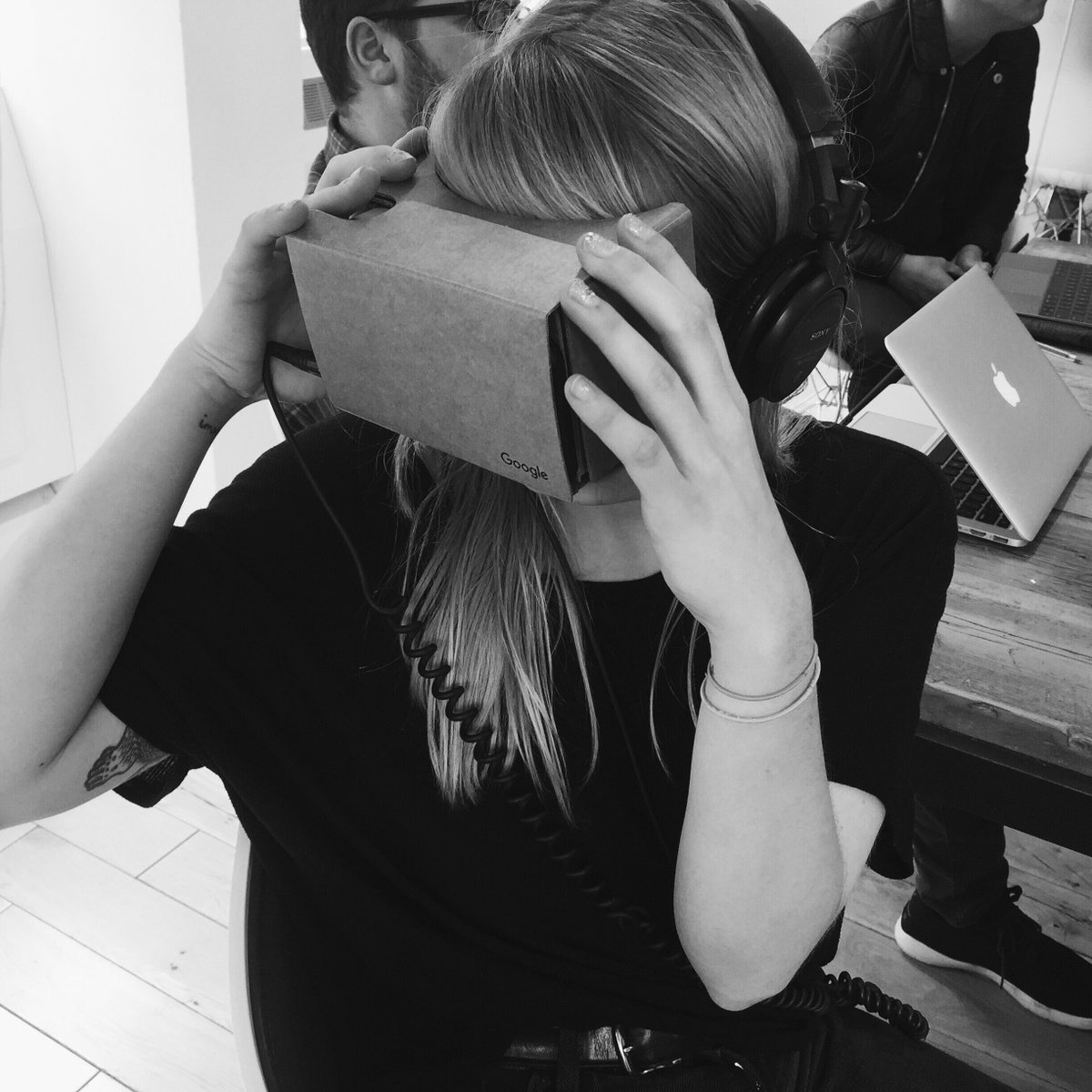 Share_Creative's tweet photo. We had a go on the Google, Samsung and Playstation 4 headsets… https://t.co/Rash1mocAR
