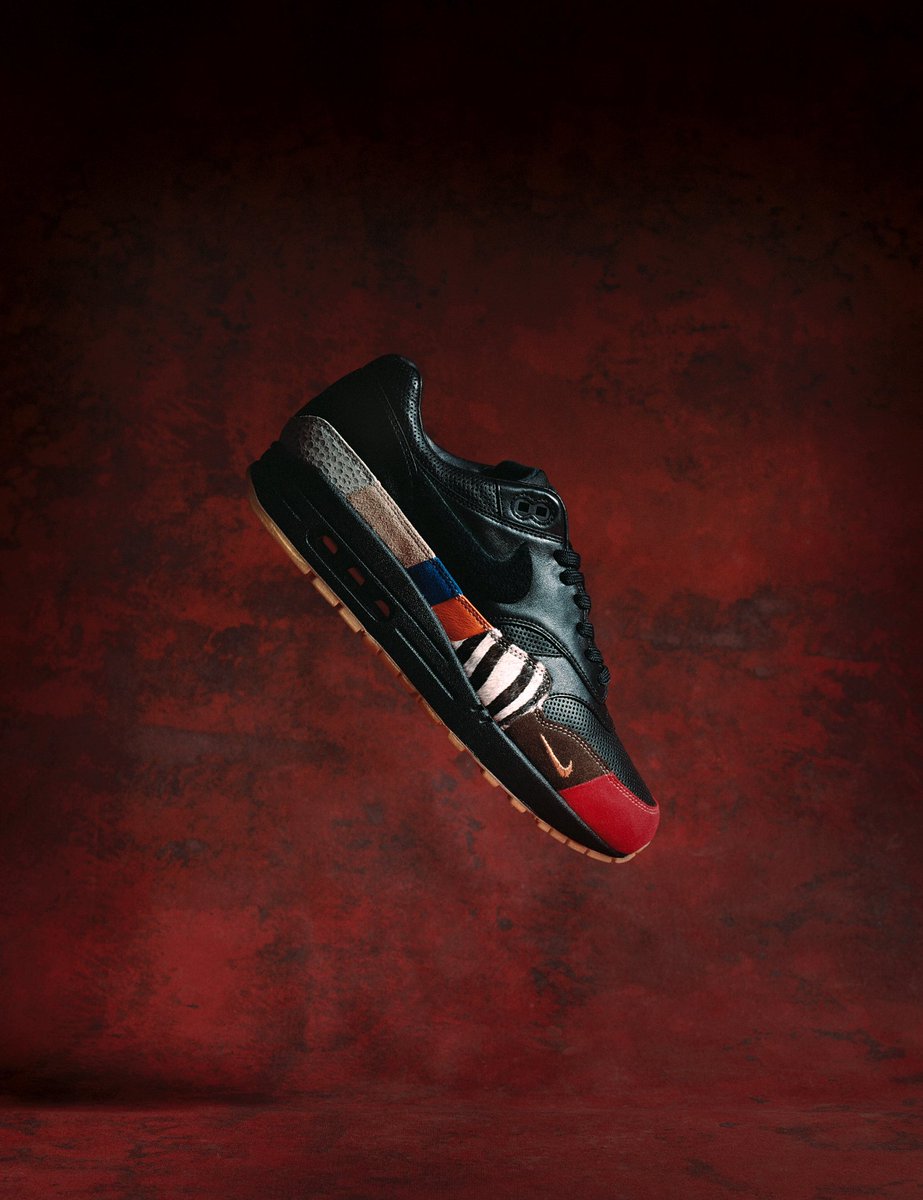 HapacaStudio's tweet image. Steve Braiden for Crepe City magazine 
#Nike #backdrop #hapacastudio