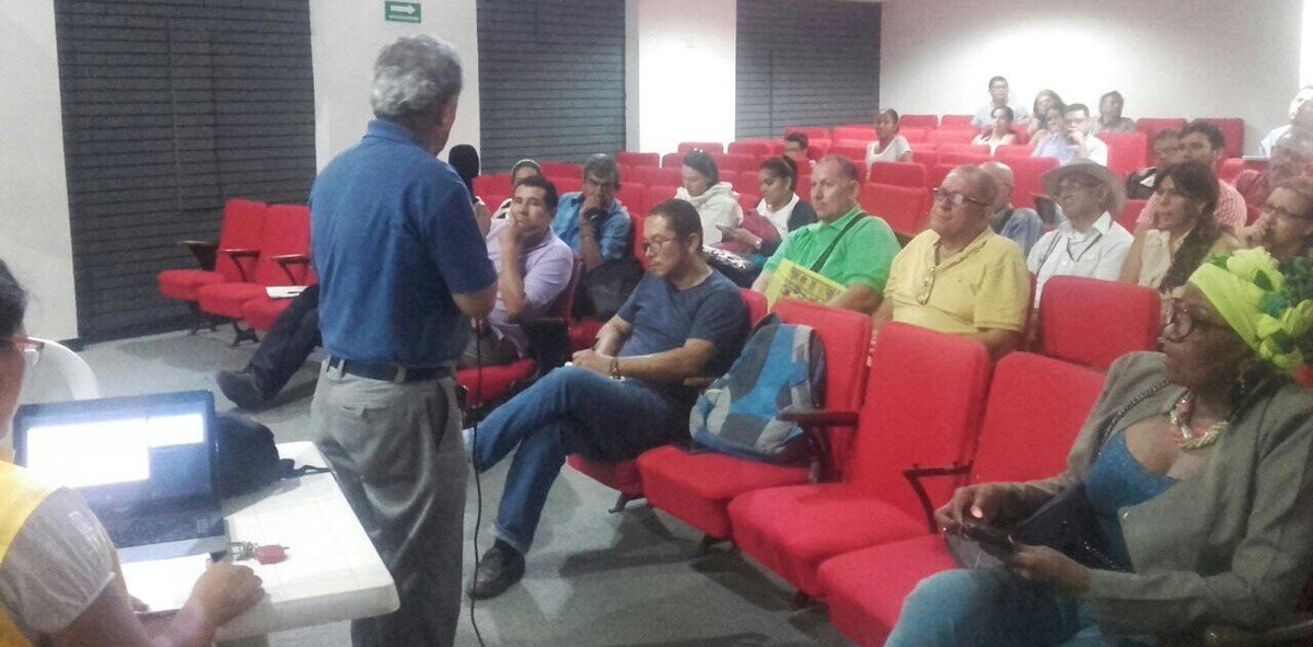 CTPVillavo's tweet photo. Con taller avanzamos en la capacitación de ciudadanos interesados en hacer propuestas de ajuste del POT. #Villavo177años https://t.co/PL2WEabUNj