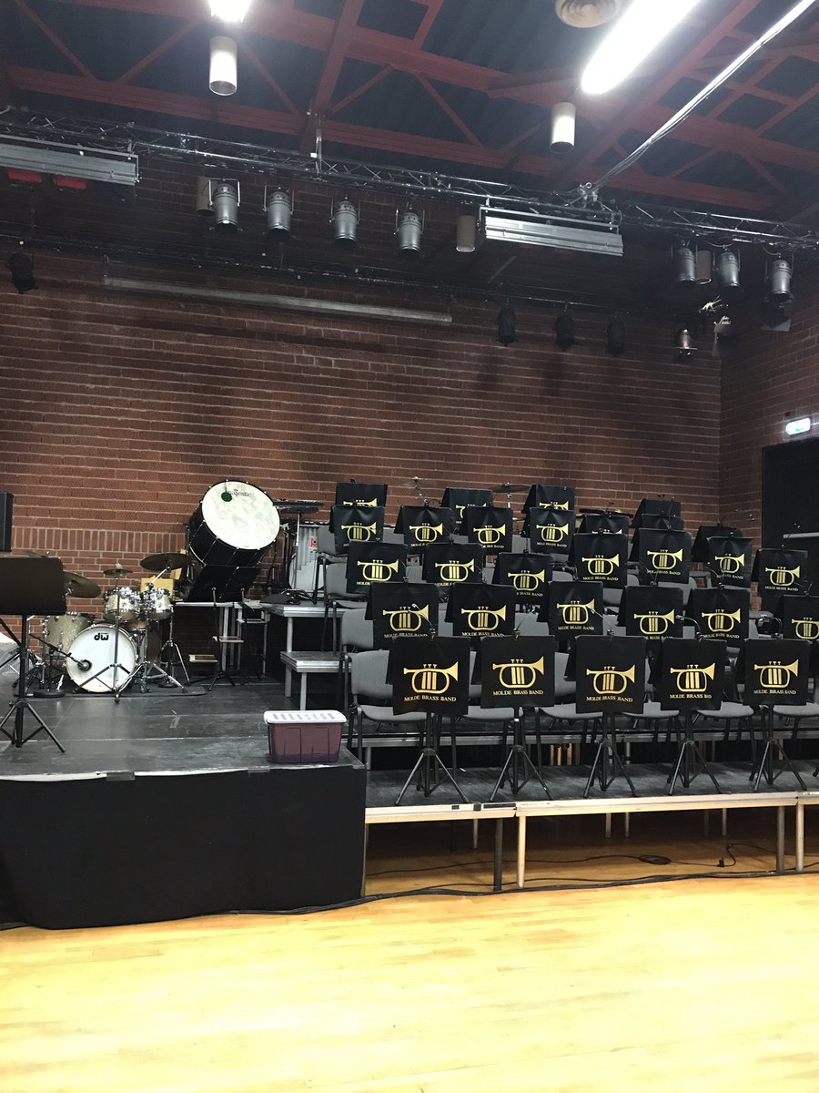 Snart klart for Brasspub med MBB og <a href="/Knutmarius/">Knut Marius</a> !! Ikke helt standard oppsett. Det her blir fett! #allesnakkerkorps