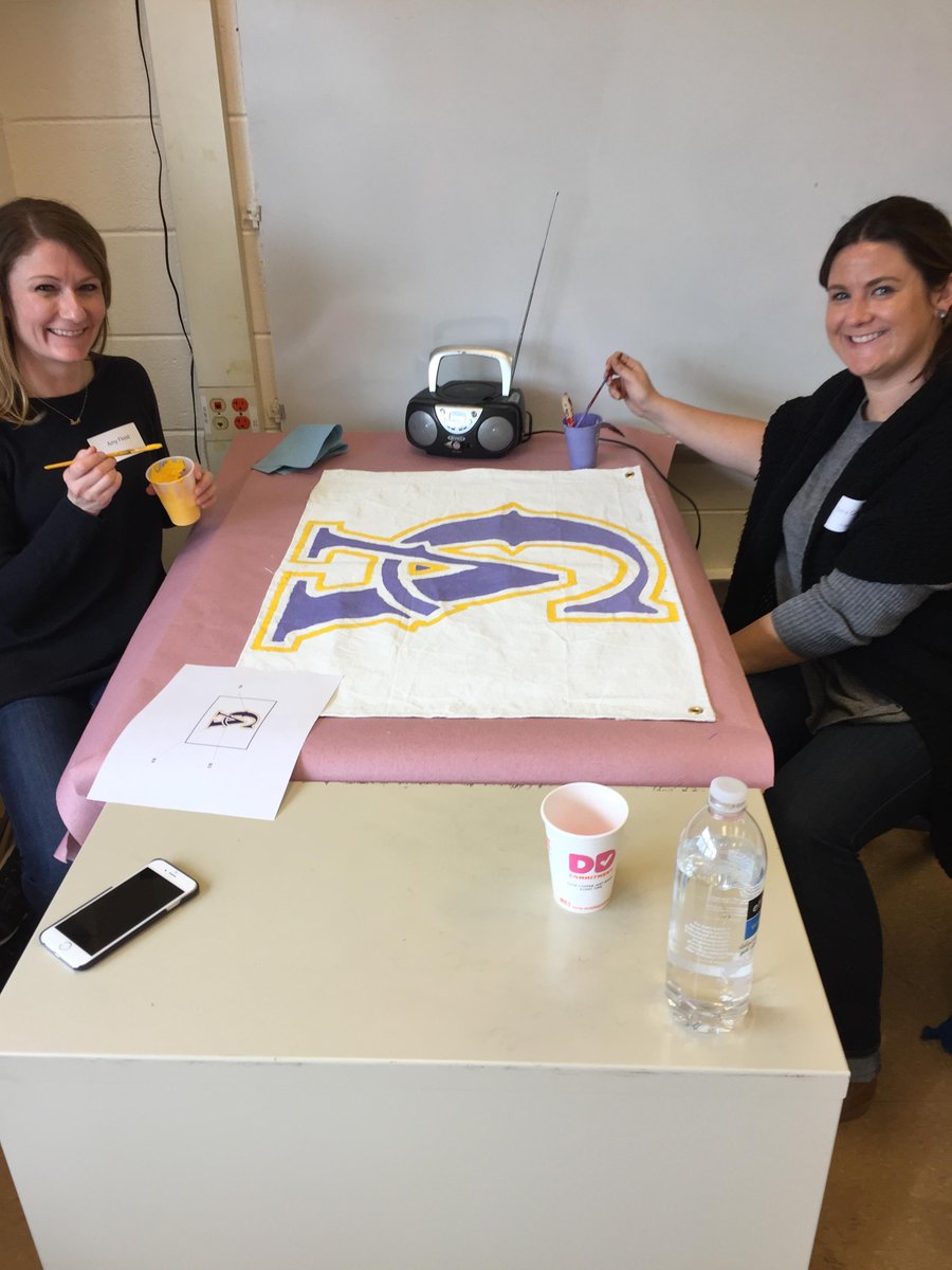 CityYearChicago's tweet photo. Proud to serve alongside Team Sponsor @HSBC_US employees at #DvorakSOE in Chicago's North Lawndale! #HSBCServes #givingback @AUSLChicago https://t.co/uCbJ1lFN3q