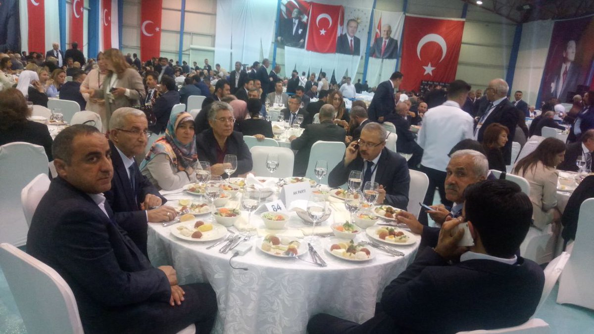 MutAkGenc's tweet photo. GENEL BAŞKANIMIZ VE BAŞBAKANIMIZ SAYIN BİNALİ YILDIRIM'IN KANAAT ÖNDERLERİ VE SİVİL TOPLUM KURULUŞLARI İLE BULUŞMA PROGRAMINDAYIZ.... https://t.co/BqEYR4y6yf