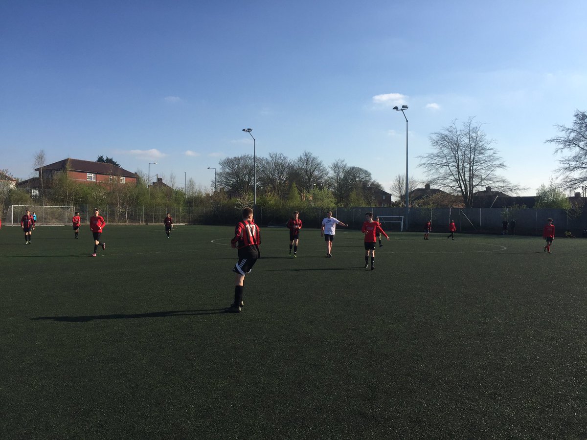 HanhamPE's tweet photo. Champions! Big congratulations to our Yr11 boys, won the S.Glos final 1-4 Vs @BristolBrunelPE. Really good team performance, well done lads! https://t.co/OHZPPYnMIU