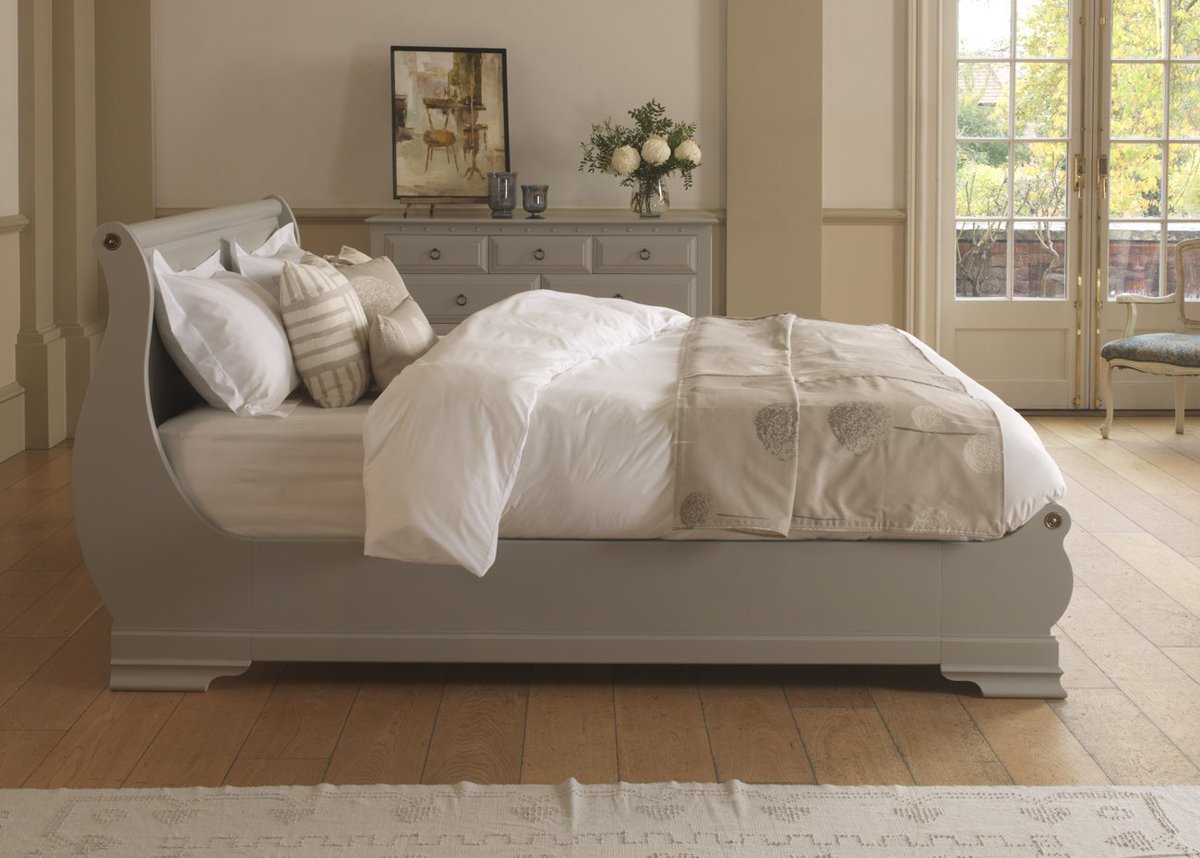 RealWoodBeds's tweet photo. You'll #sleep better in a #real #wood #bed because we only use sustainably sourced wood for total #peace of mind. Bed featured - 'Brantome'. https://t.co/72TYenYaS1