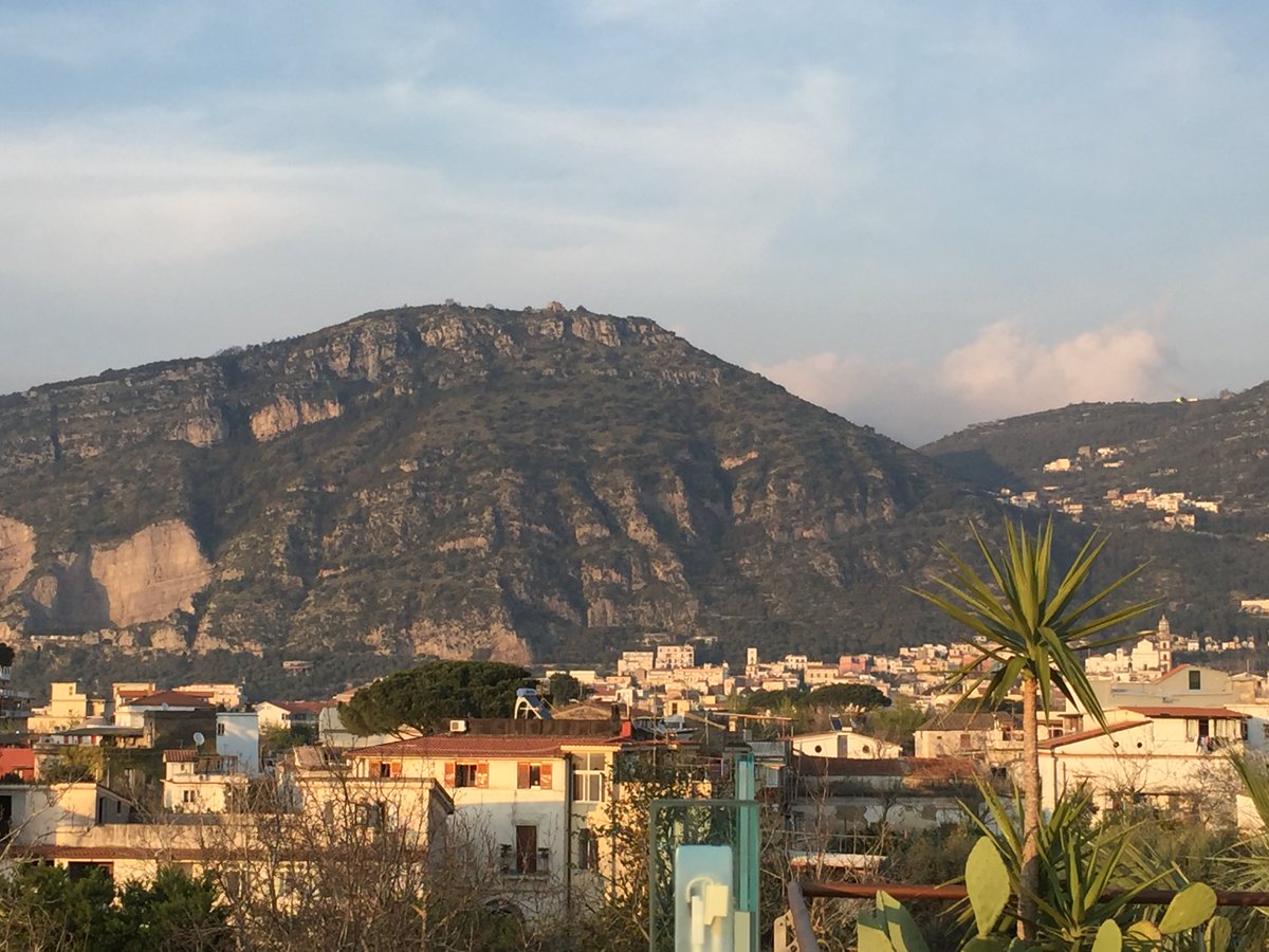 CA_Italy2017's tweet photo. Struggling to like the view from our hotel! #Sorrento @CA_Inverness https://t.co/bBoTYF9Cls