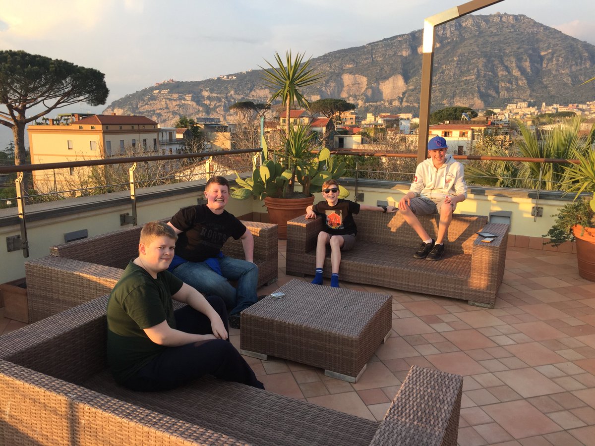 CA_Italy2017's tweet photo. Struggling to like the view from our hotel! #Sorrento @CA_Inverness https://t.co/bBoTYF9Cls