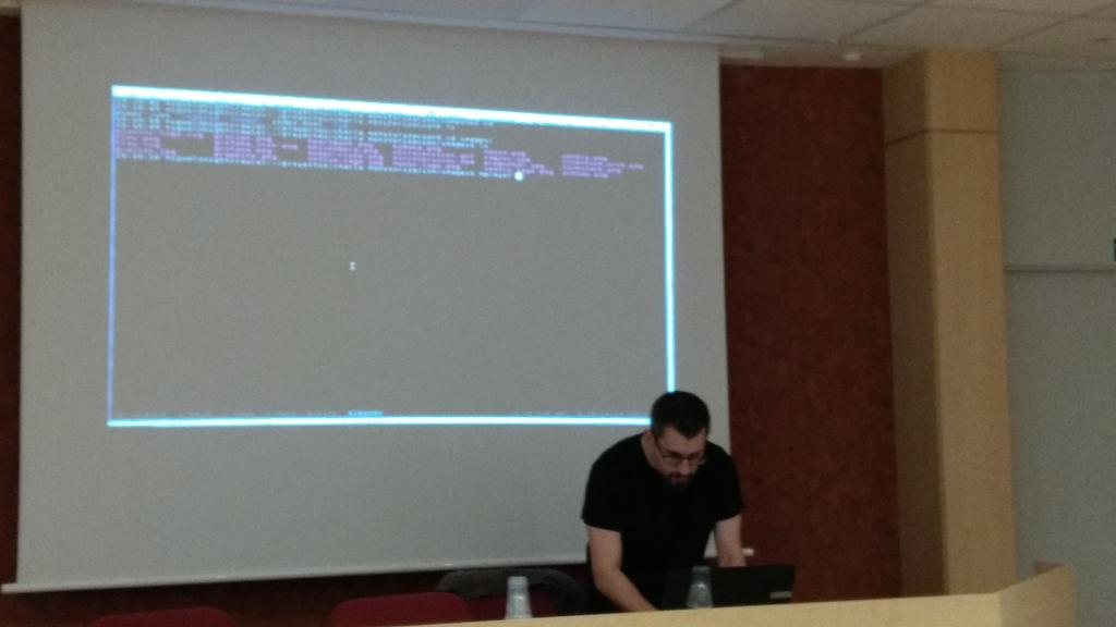 paskualf's tweet photo. Hoy en @foroQuijotech Miguel Ángel García nos demuestra un situ  cómo monitorizar https://t.co/QklvnI3LOX