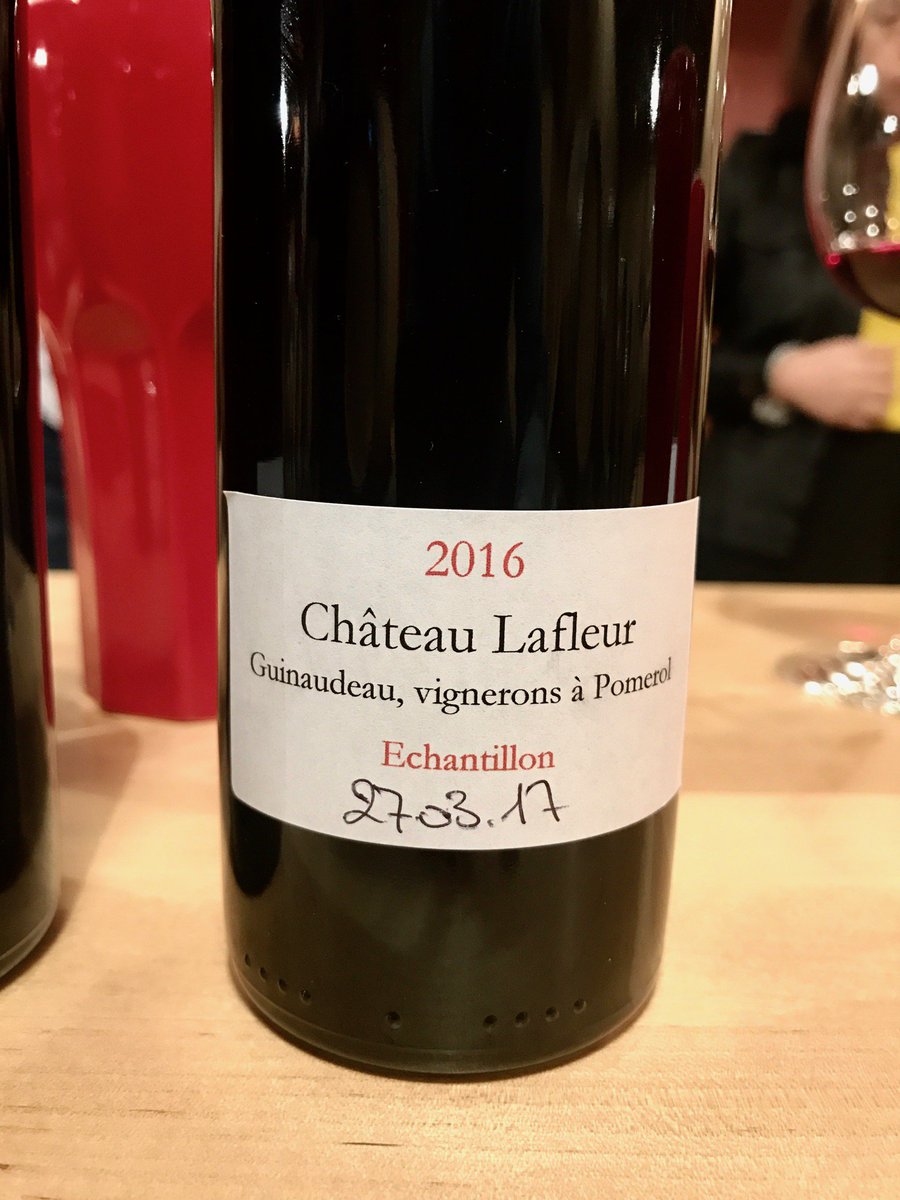 JamesSuckling's tweet photo. Lafleur 2016 is very tight and refined now. So beautiful. Score and 1100+ more at: https://t.co/QmZWjj8LPK #JsEnPrimeur #Primeurs2016 #Bdx16 https://t.co/mtvPROzoWk