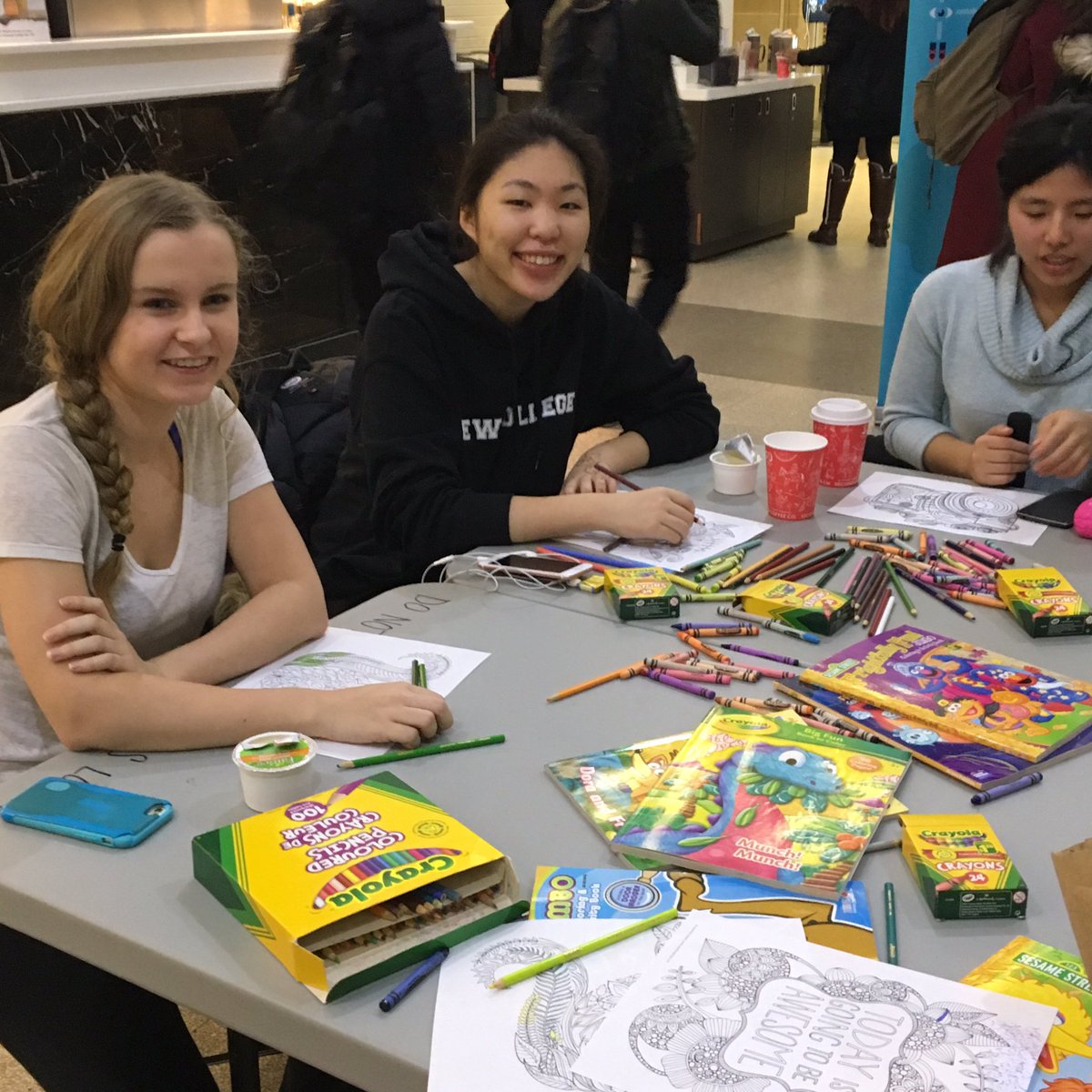 UofTArtSci's tweet photo. Music, coffee, massage chair, colouring and dogs! It's all happening   until 3 at Exam Jam in Sid Smith! https://t.co/8gXD3oZRgG