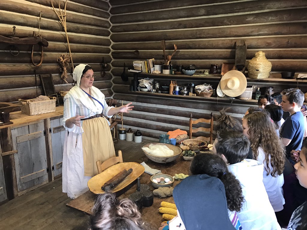 MrsSigmon203's tweet photo. Collins Elementary learning about frontier life at Fort Boonesborough.  #CESoars #boone2020 https://t.co/guJ6uyqMBx