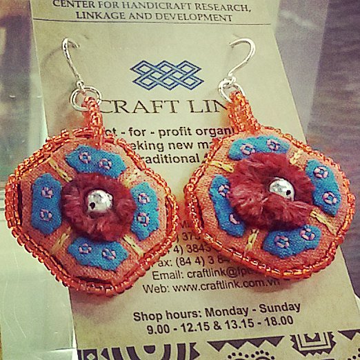 IlSandalo's tweet photo. #Orecchini #equosolidali prodotti da #CraftLink in #Vietnam #EthicalFashion https://t.co/wx5v9SkDQ1 #fairtrade https://t.co/eOwu8FNtDR